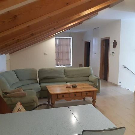 Adorable 3 Bedroom Brenner "Hill" Suite Giv'at Brenner Bagian luar foto